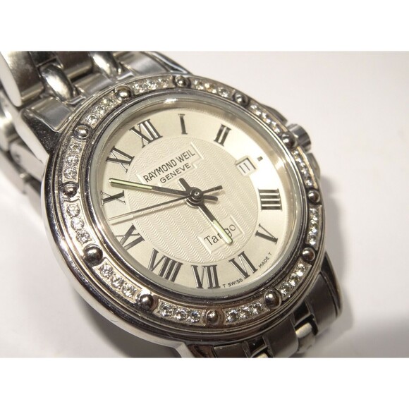 Ladies Raymond Weil Tango Steel Model 5360 Watch with 0.36cttw Diamond Bezel main image 9